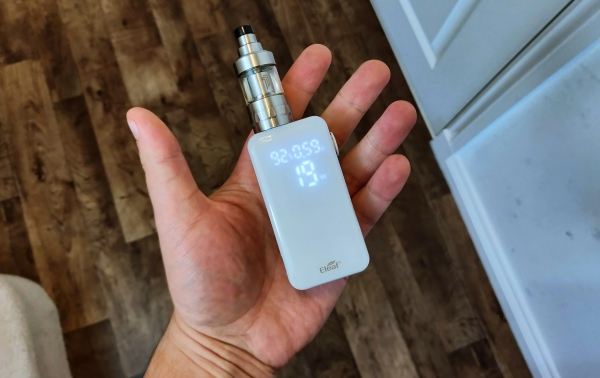 Eleaf iStick NOWOS | FINALLY! A Vape Mod With USB Type-C