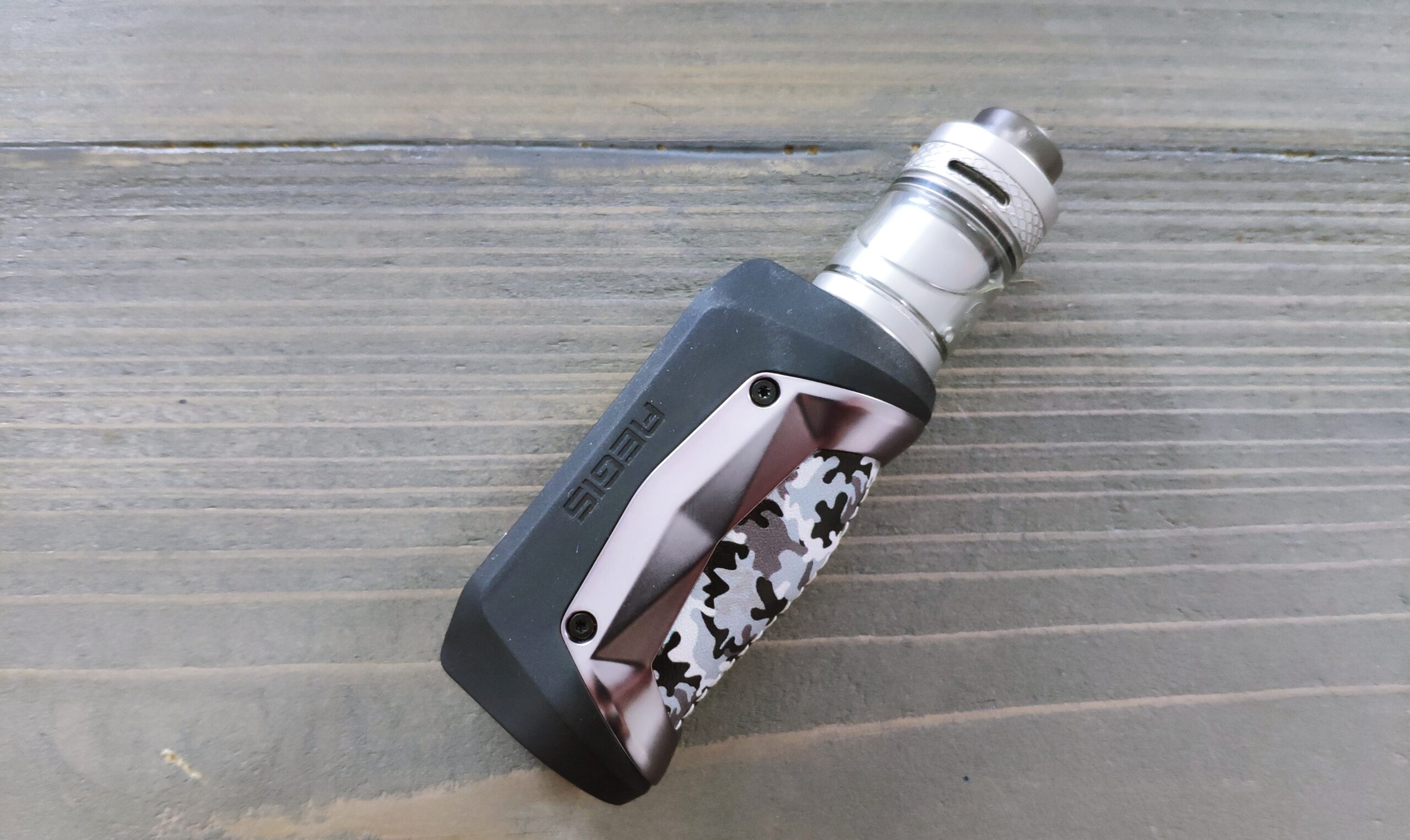 GeekVape AEGIS Mini Review | The ULTIMATE Small Vape Mod