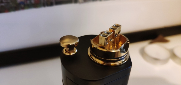 SMOANT Battlestar SQUONKER Kit