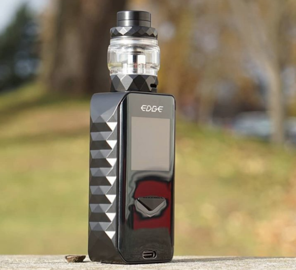 DigiFlavor EDGE Kit Review: Wireless Charging & Top Notch Styling