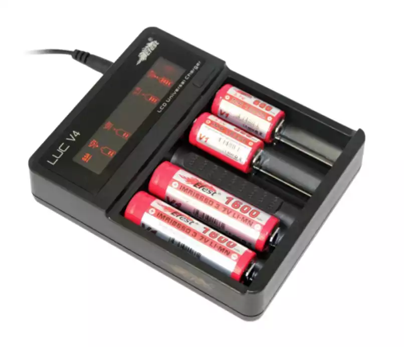 Efest LUC V4 Charger