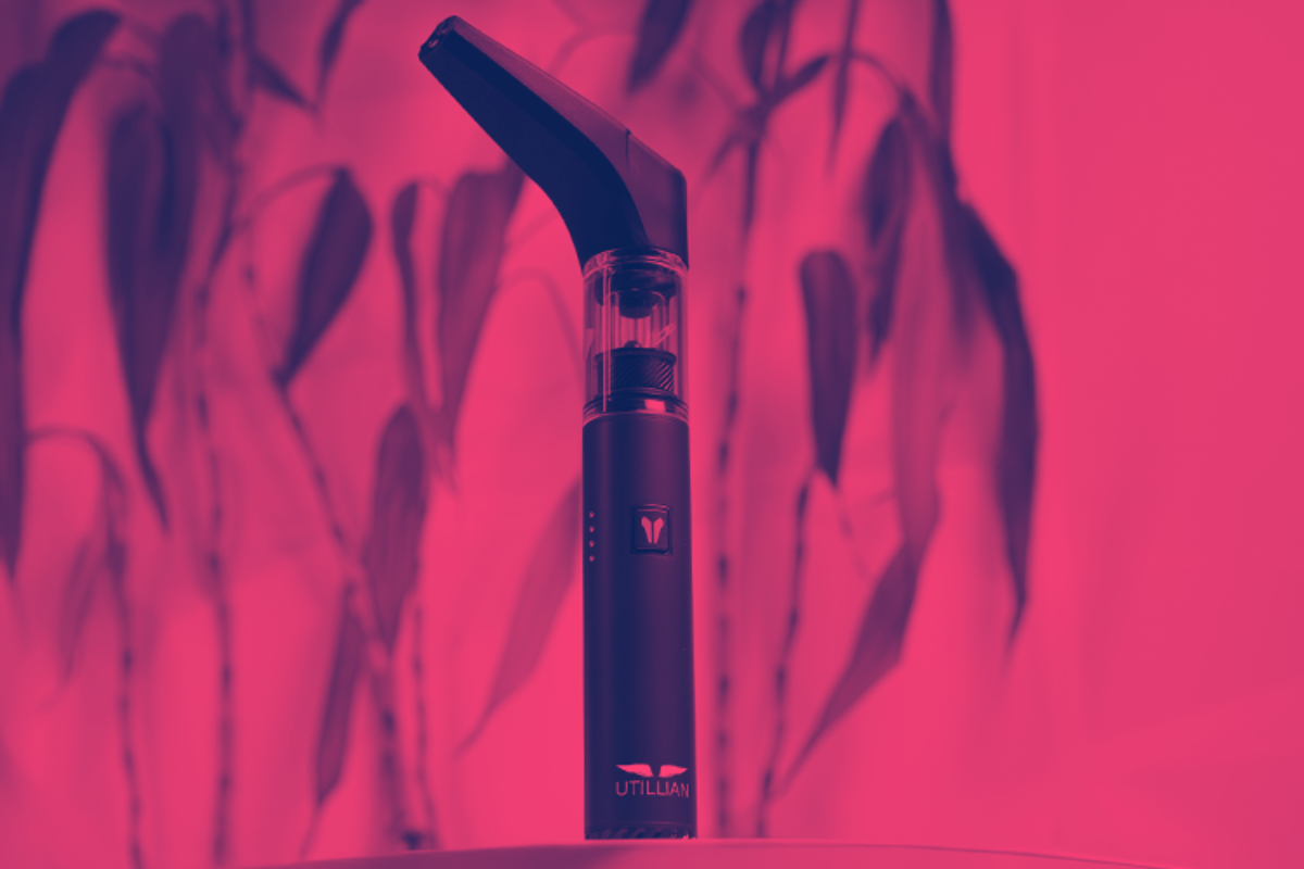 Utillian 6 Dab Pen Review: Big-Ass Flavor From A Portable Rig
