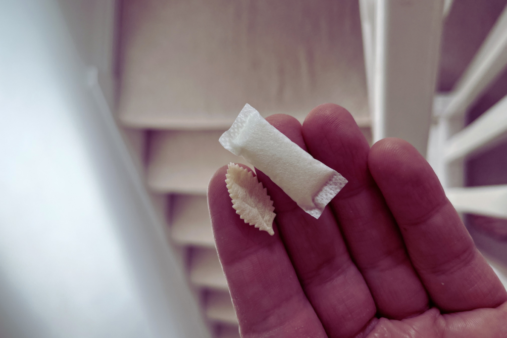 Zar AirPouch vs standard pouch size comparison